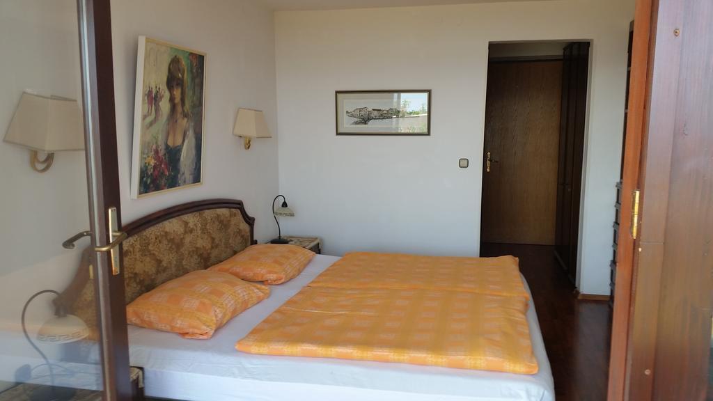Guest House Villa Marlis Малинска Номер фото